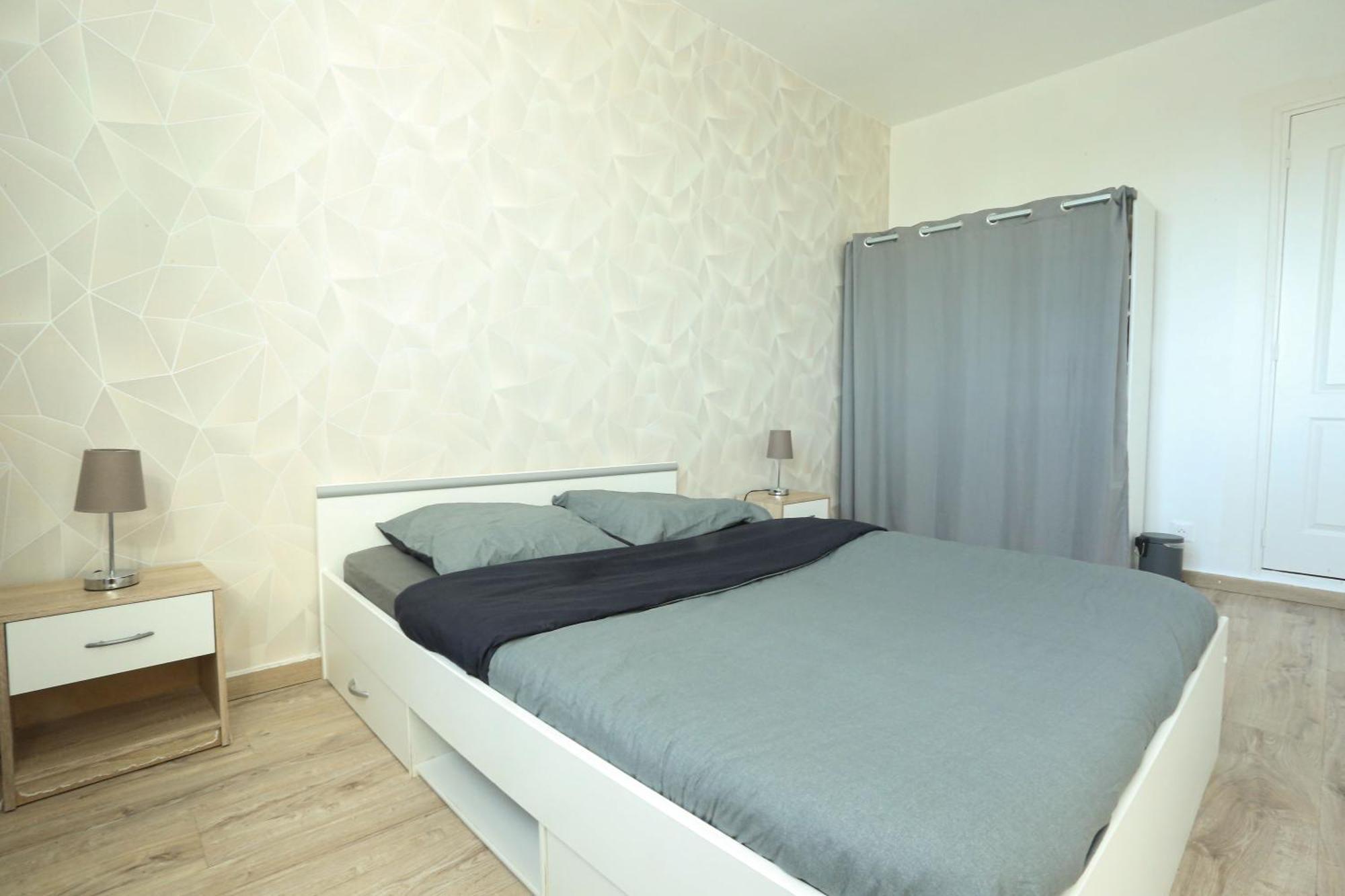 Elegant Appartement Bord De Seine 蒙特罗福约讷 外观 照片